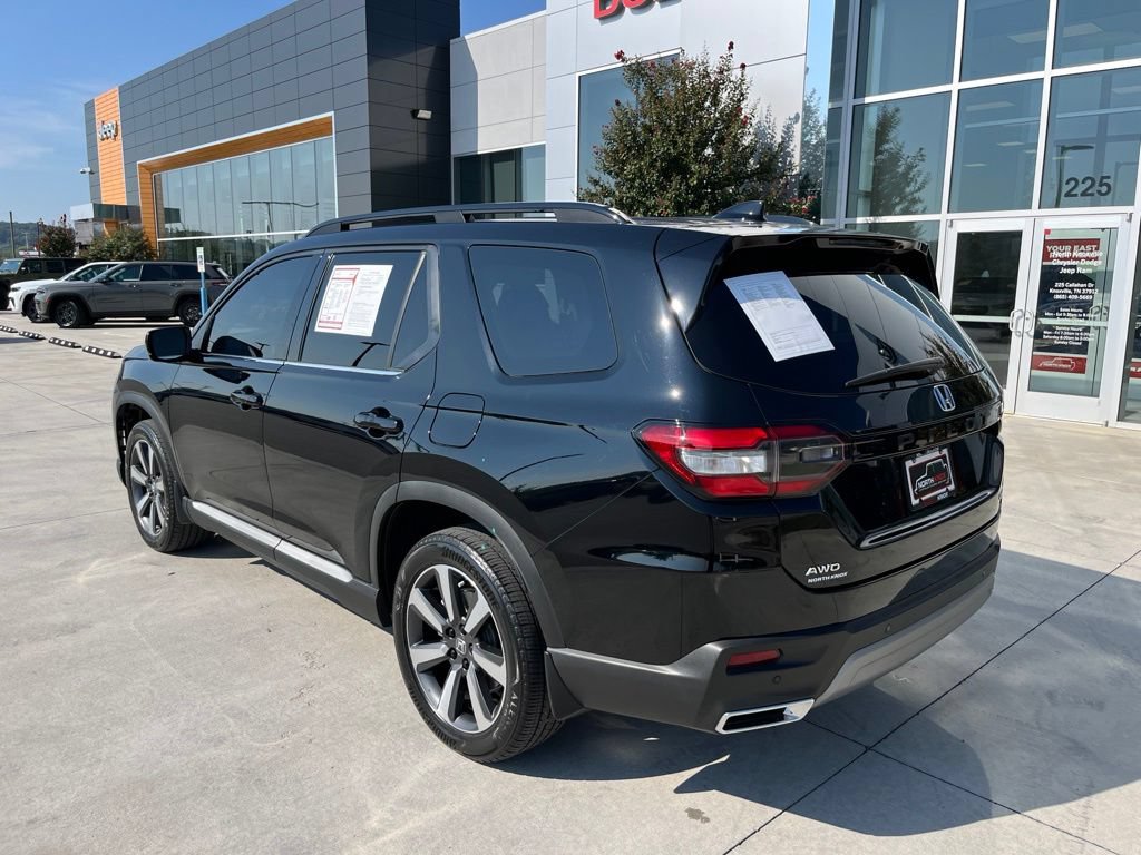 Used 2024 Honda Pilot Touring image 19