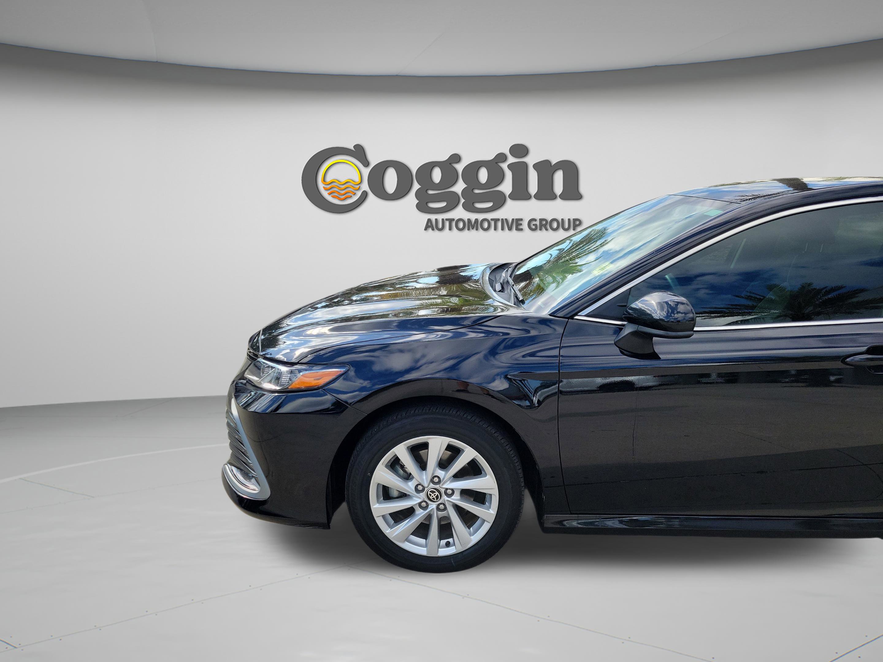 Certified 2023 Toyota Camry LE FWD image 32