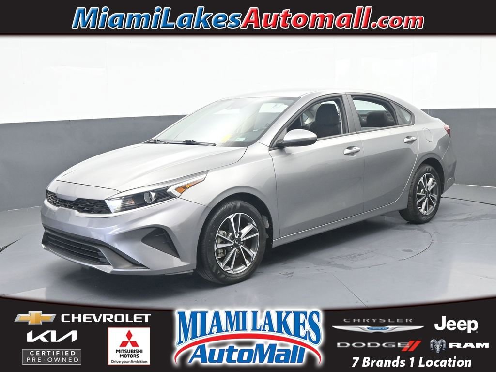 Used 2022 Kia Forte LXS image 1