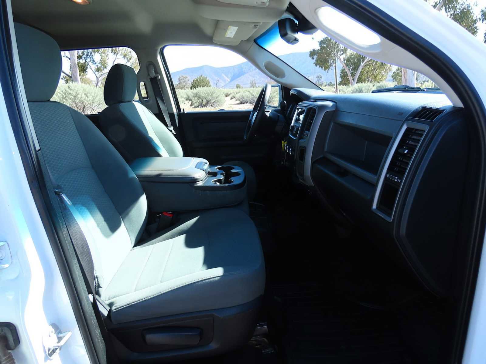 Used 2016 RAM 2500 Tradesman w/ Chrome Appearance Group AWD/4WD image 21