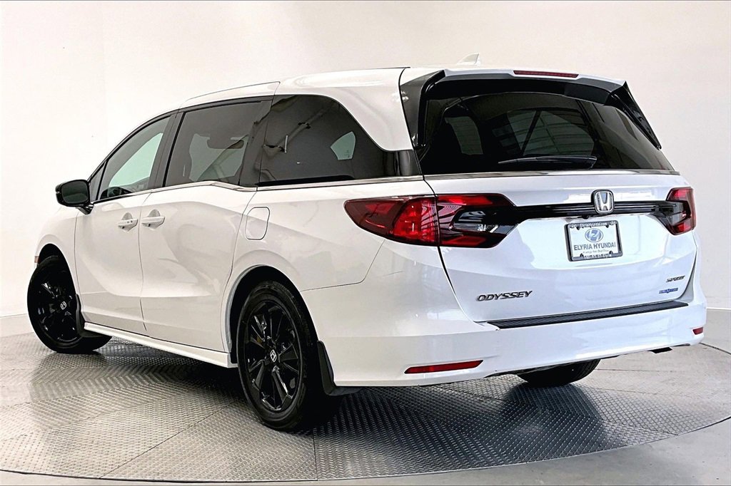 Used 2023 Honda Odyssey Sport image 12