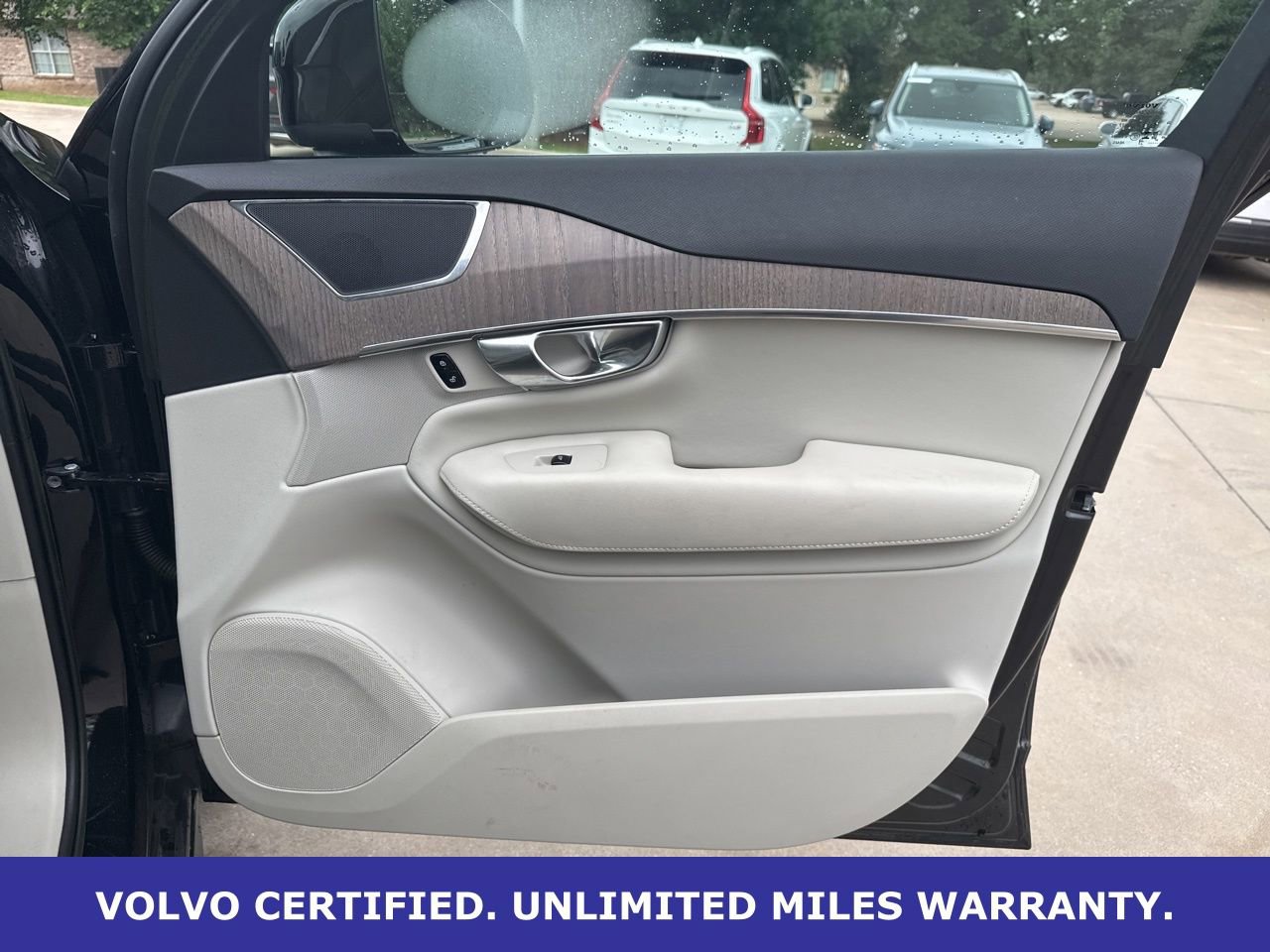 Certified 2023 Volvo XC90 B6 Plus w/ Protection Package Premier AWD/4WD image 10
