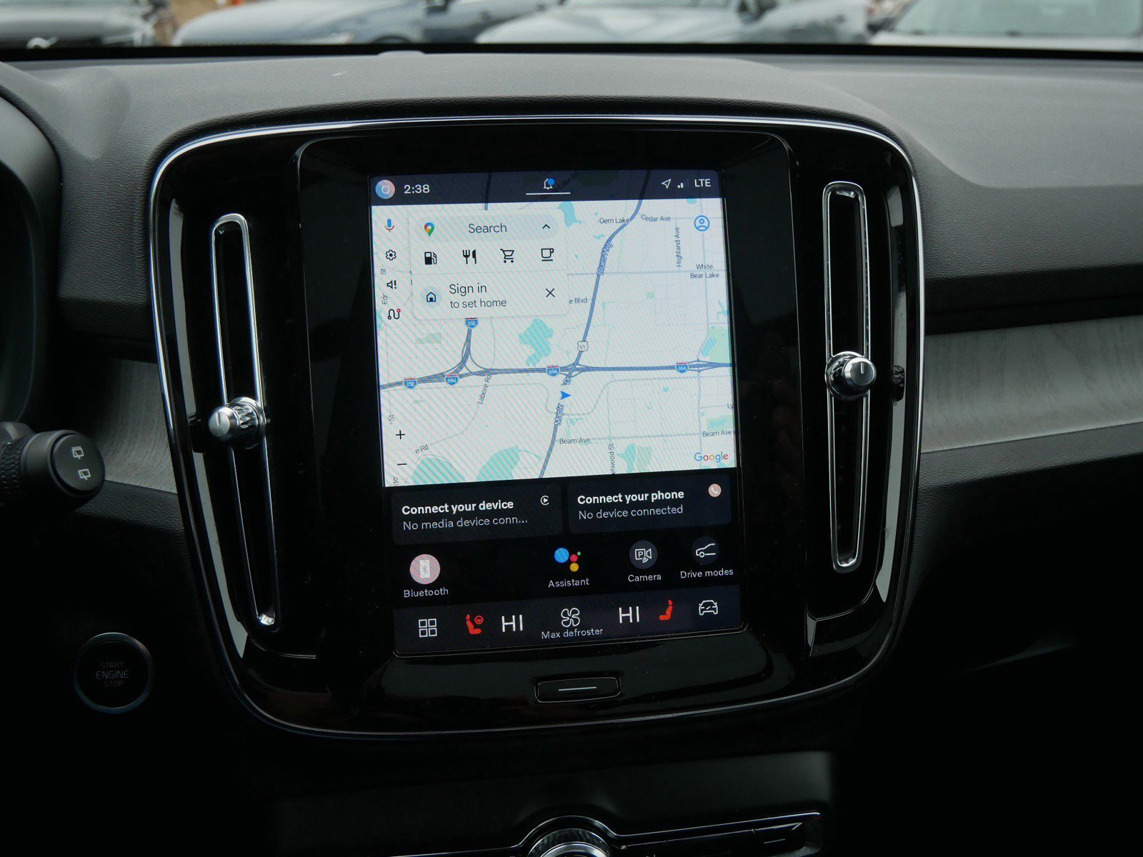 Used 2025 Volvo XC40 B5 Core image 19