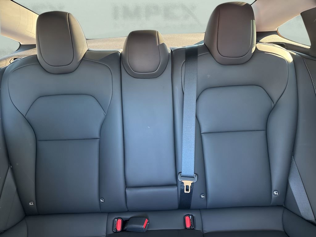 Used 2024 Tesla Model 3 Standard Range image 12