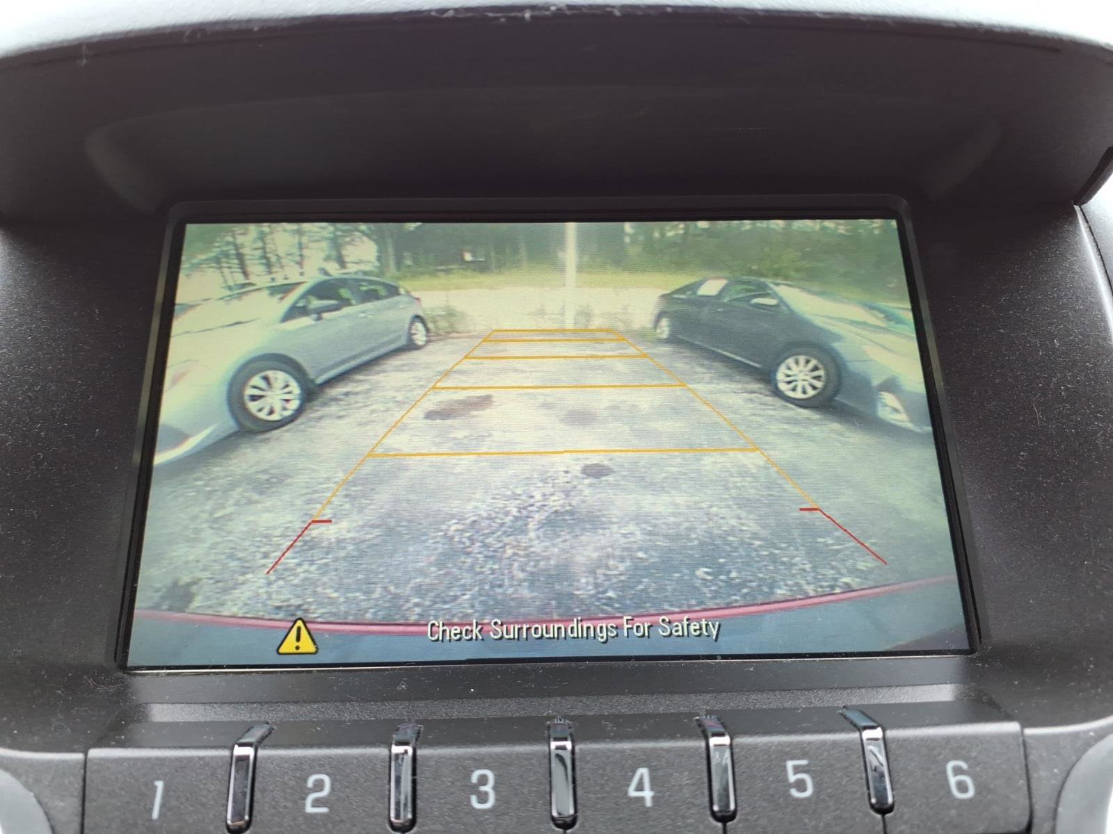Used 2015 Chevrolet Equinox LT w/ Driver Convenience Package FWD image 4