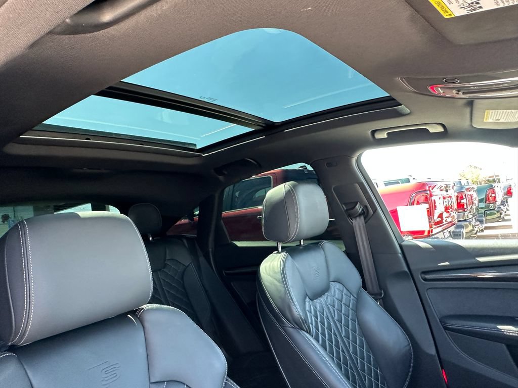 Used 2023 Audi SQ5 Premium Plus w/ Premium Plus Package AWD/4WD image 18