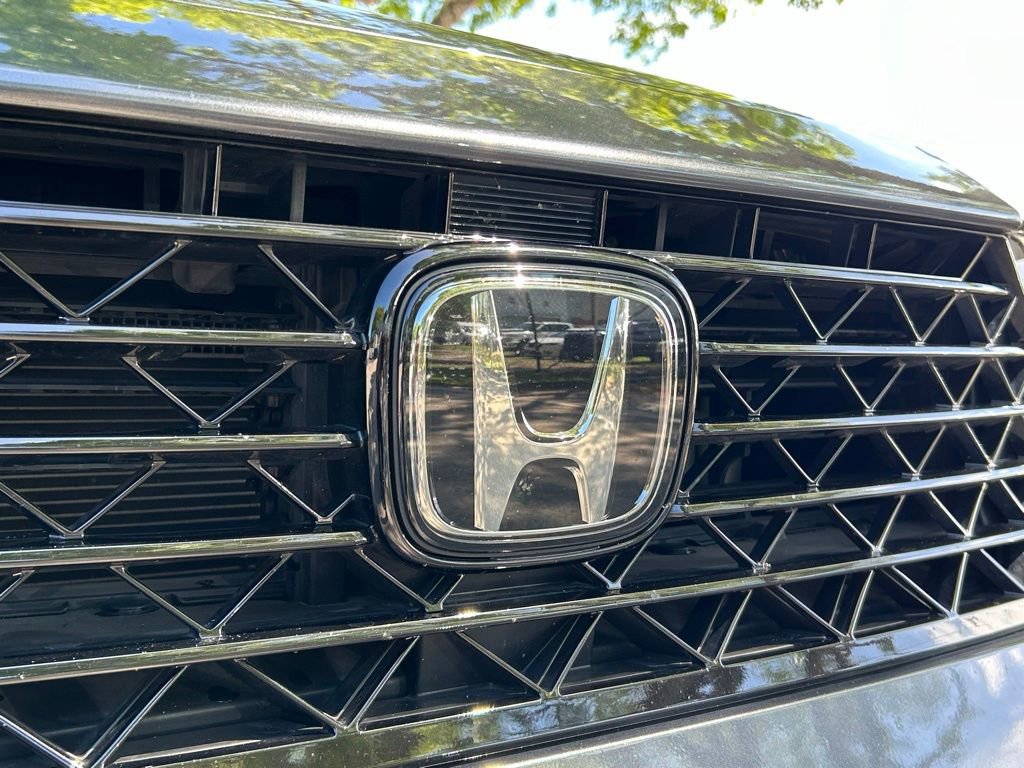 Used 2024 Honda Accord EX image 26