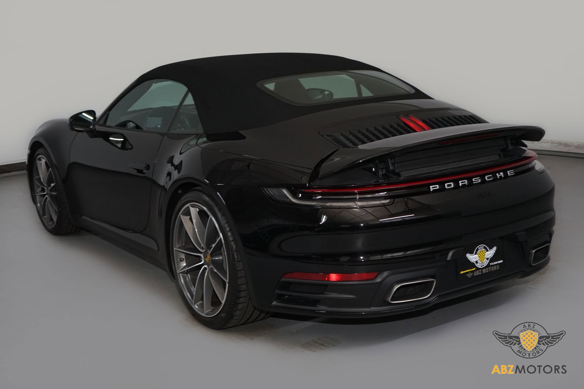 Used 2024 Porsche 911 Carrera image 7