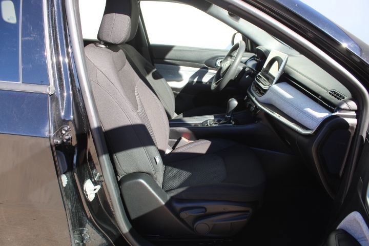 Used 2024 Jeep Compass Sport image 37