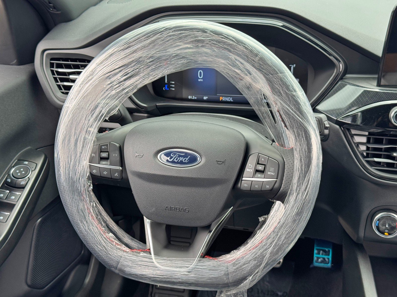 Used 2024 Ford Escape ST-Line Select image 17