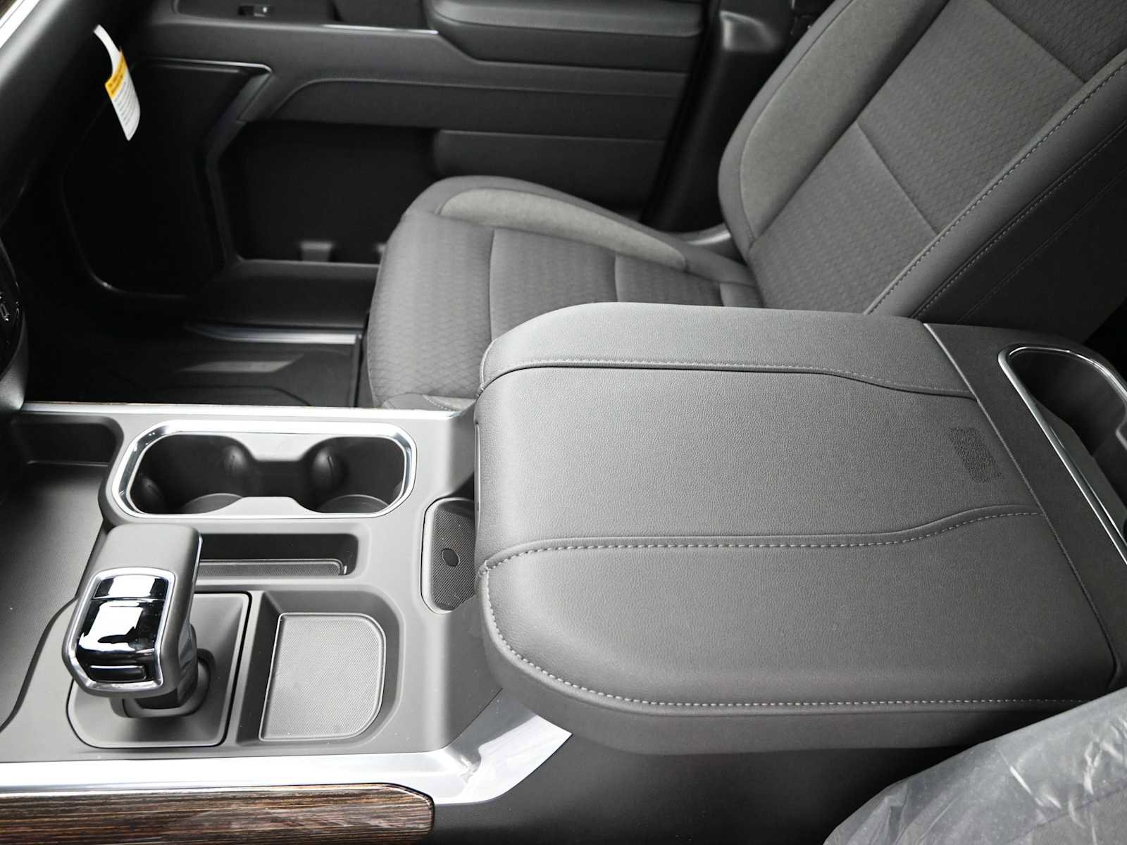 New 2026 GMC Sierra 1500 Elevation image 17