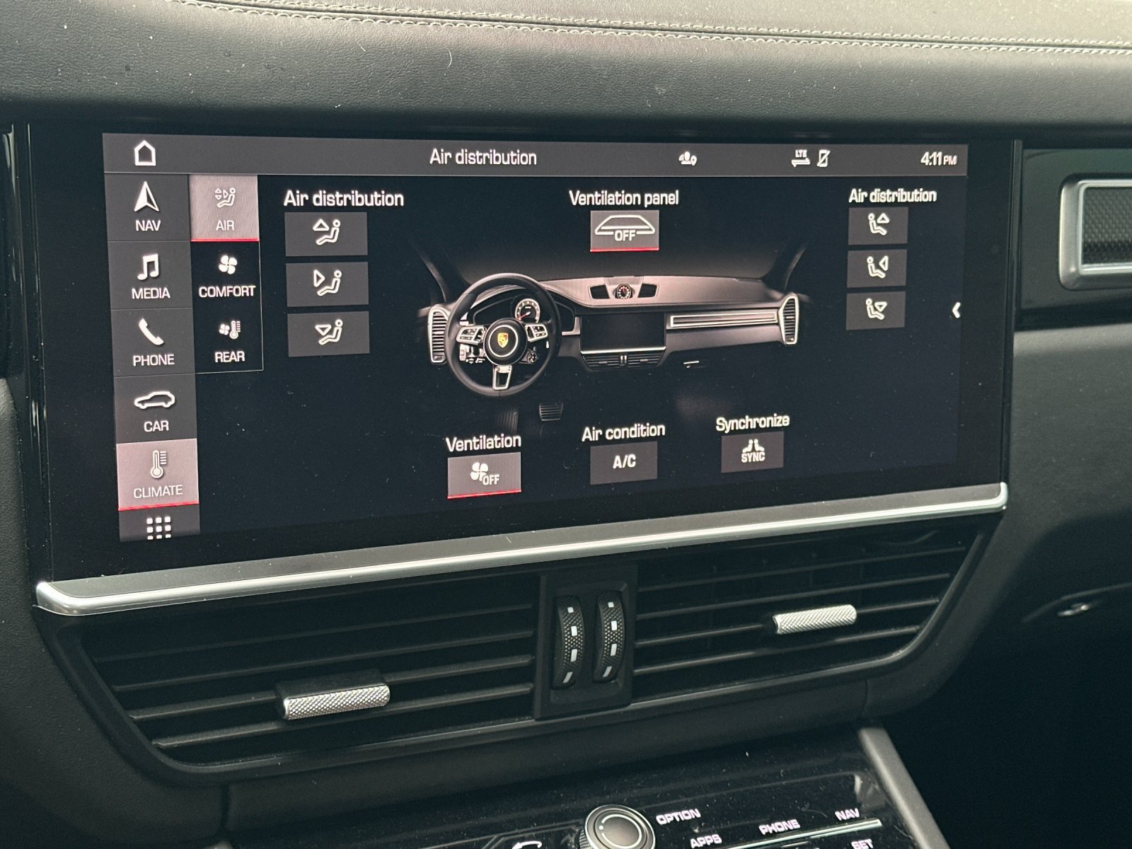 Used 2020 Porsche Cayenne Turbo AWD/4WD image 20