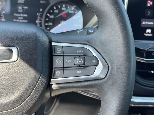 Used 2023 Jeep Compass Limited AWD/4WD image 22