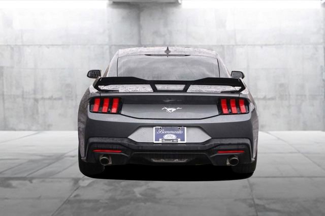 Used 2025 Ford Mustang Coupe image 6