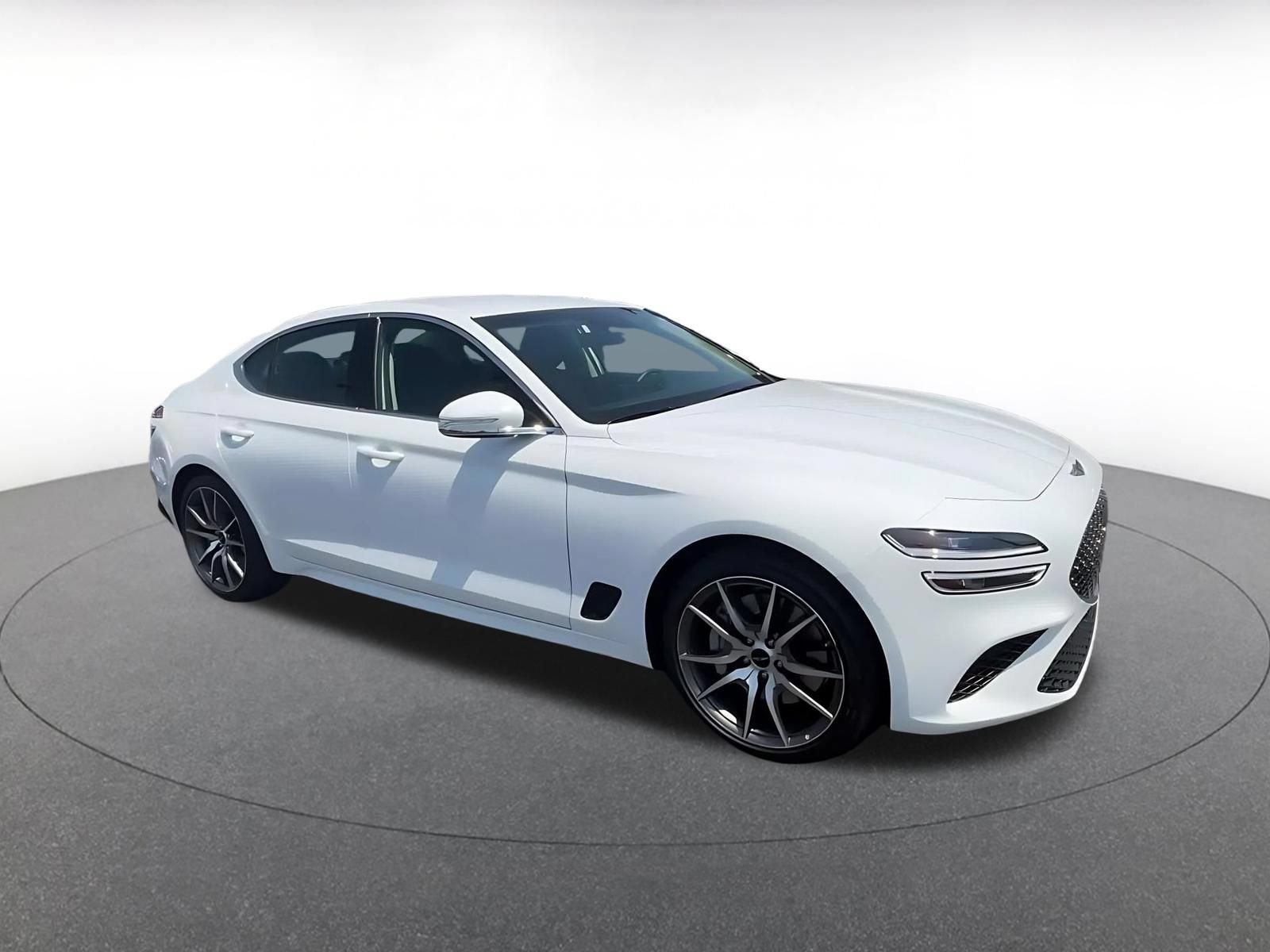 Used 2026 Genesis G70 2.5T RWD image 2