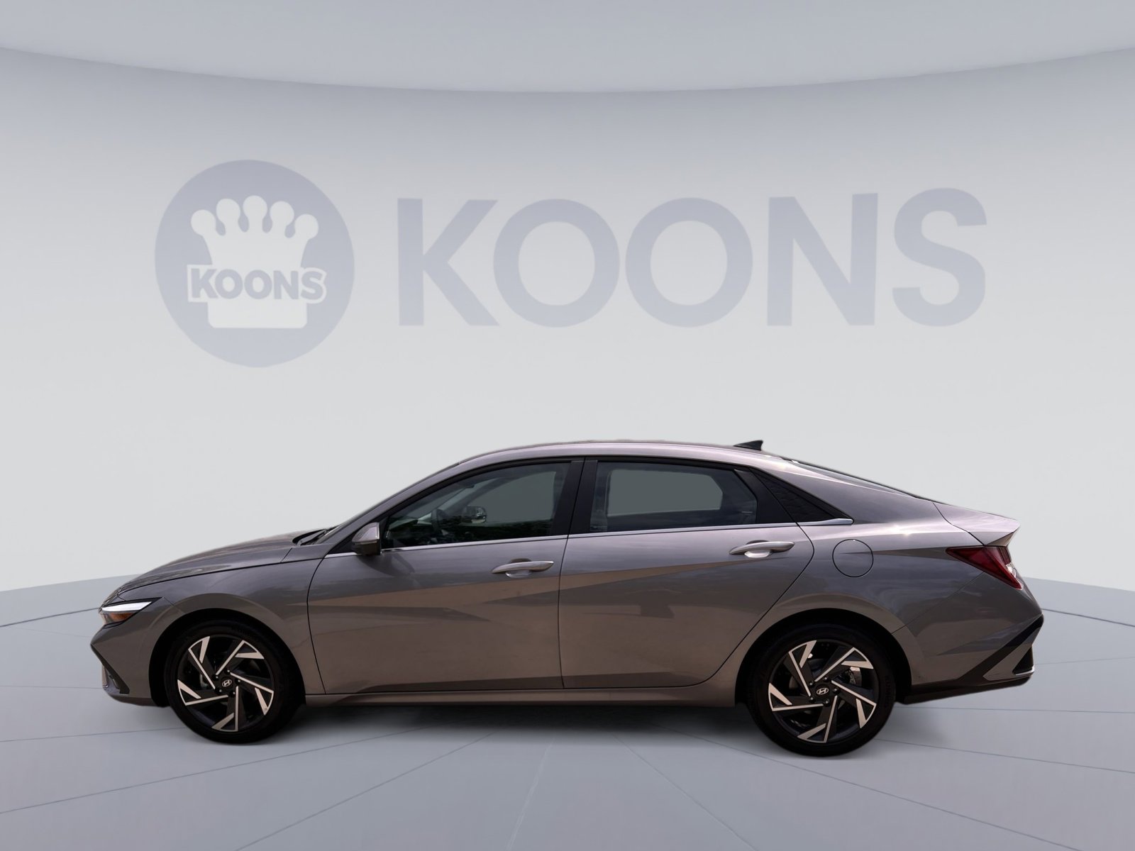 Used 2024 Hyundai Elantra Limited FWD image 7