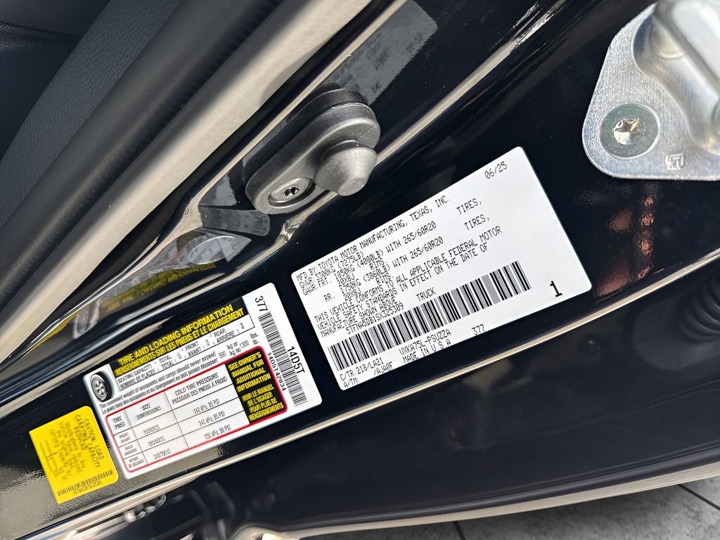 Used 2025 Toyota Tundra Platinum AWD/4WD image 38