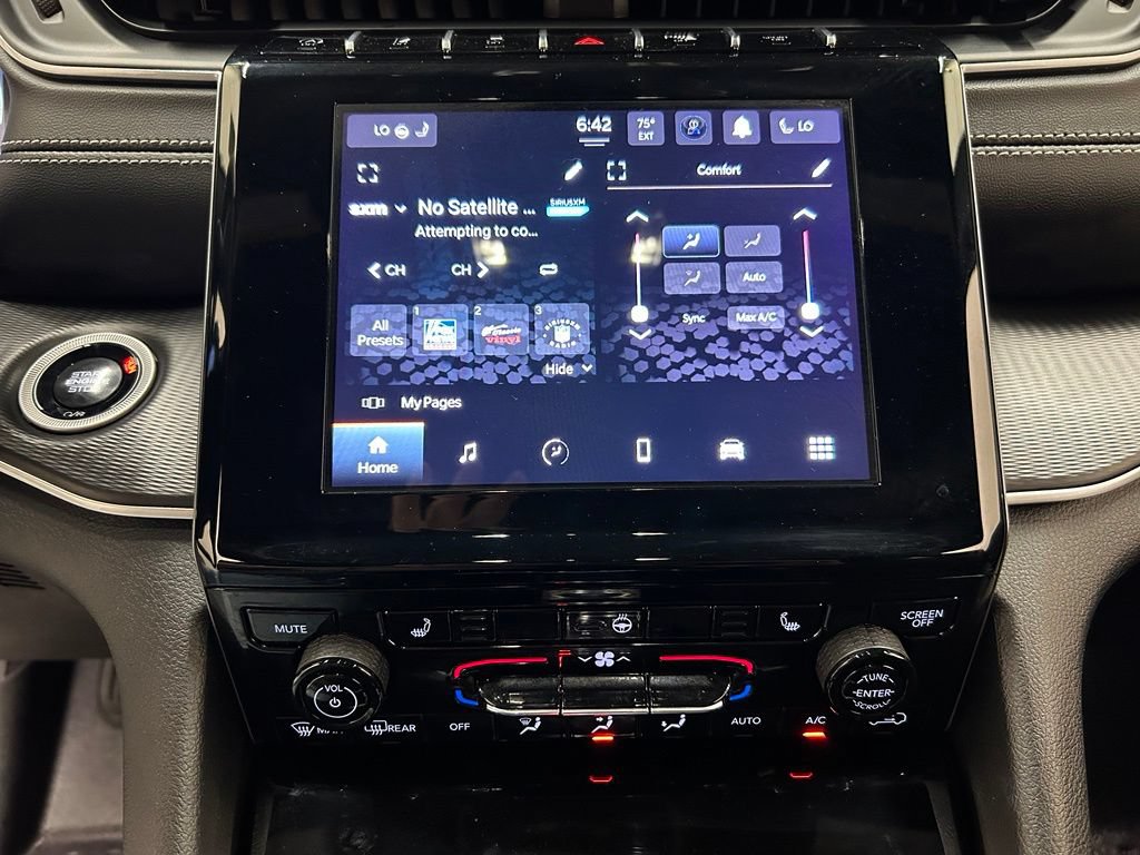 Used 2025 Jeep Grand Cherokee Laredo X w/ Luxury Tech Group I AWD/4WD image 24
