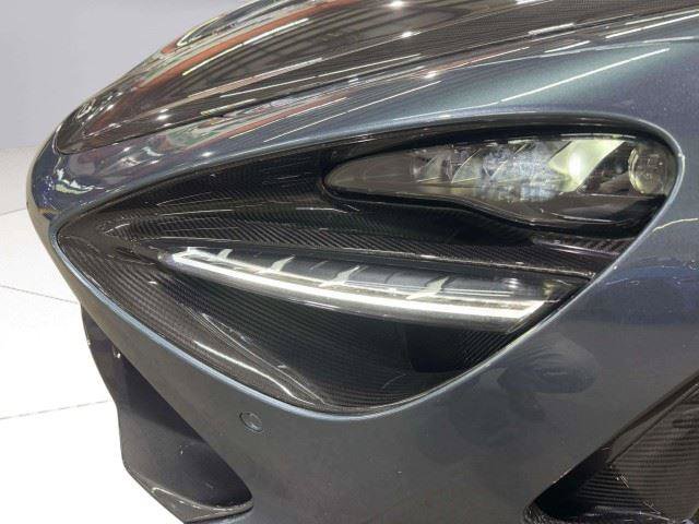Used 2018 McLaren 720S RWD image 27