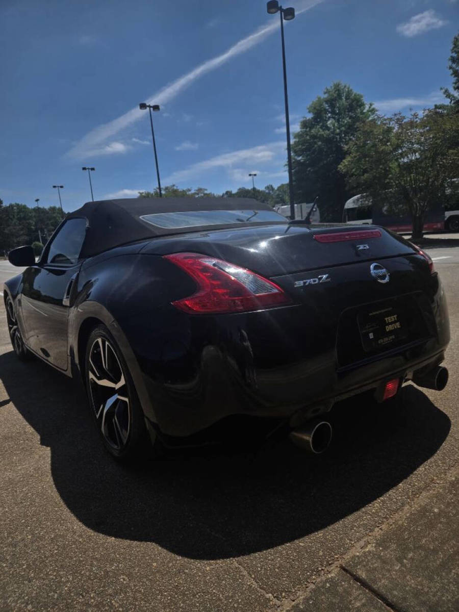 Used 2013 Nissan 370Z Touring w/ Sport Pkg RWD image 5
