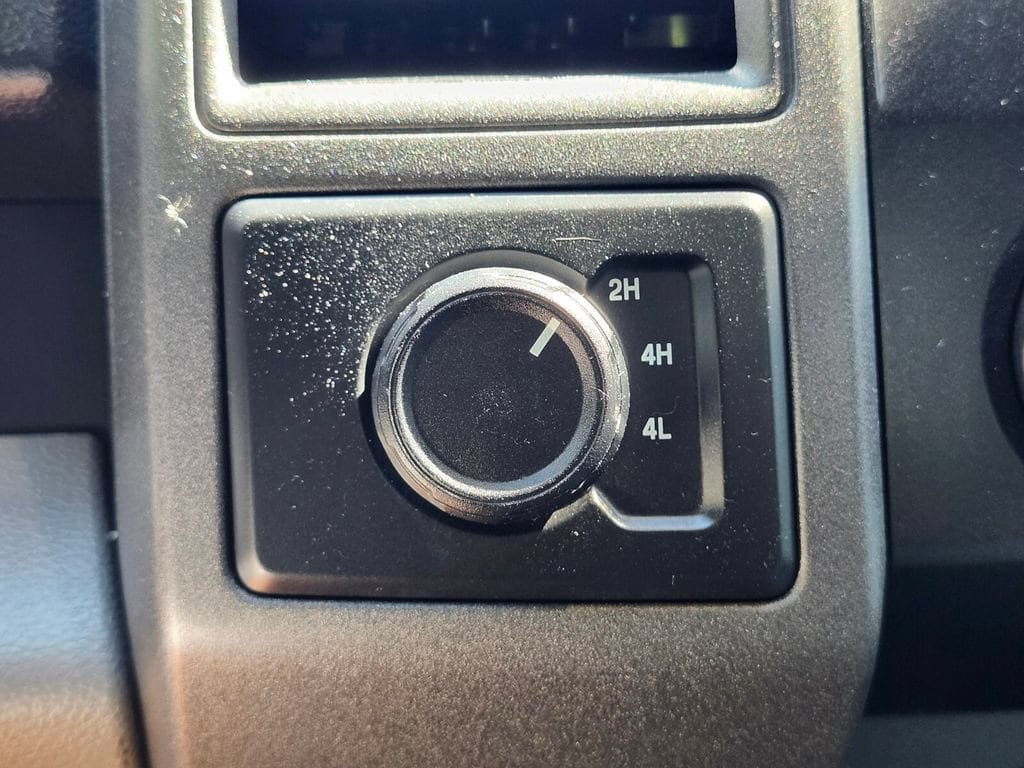 Used 2021 Ford F550 4x4 Regular Cab Super Duty image 17