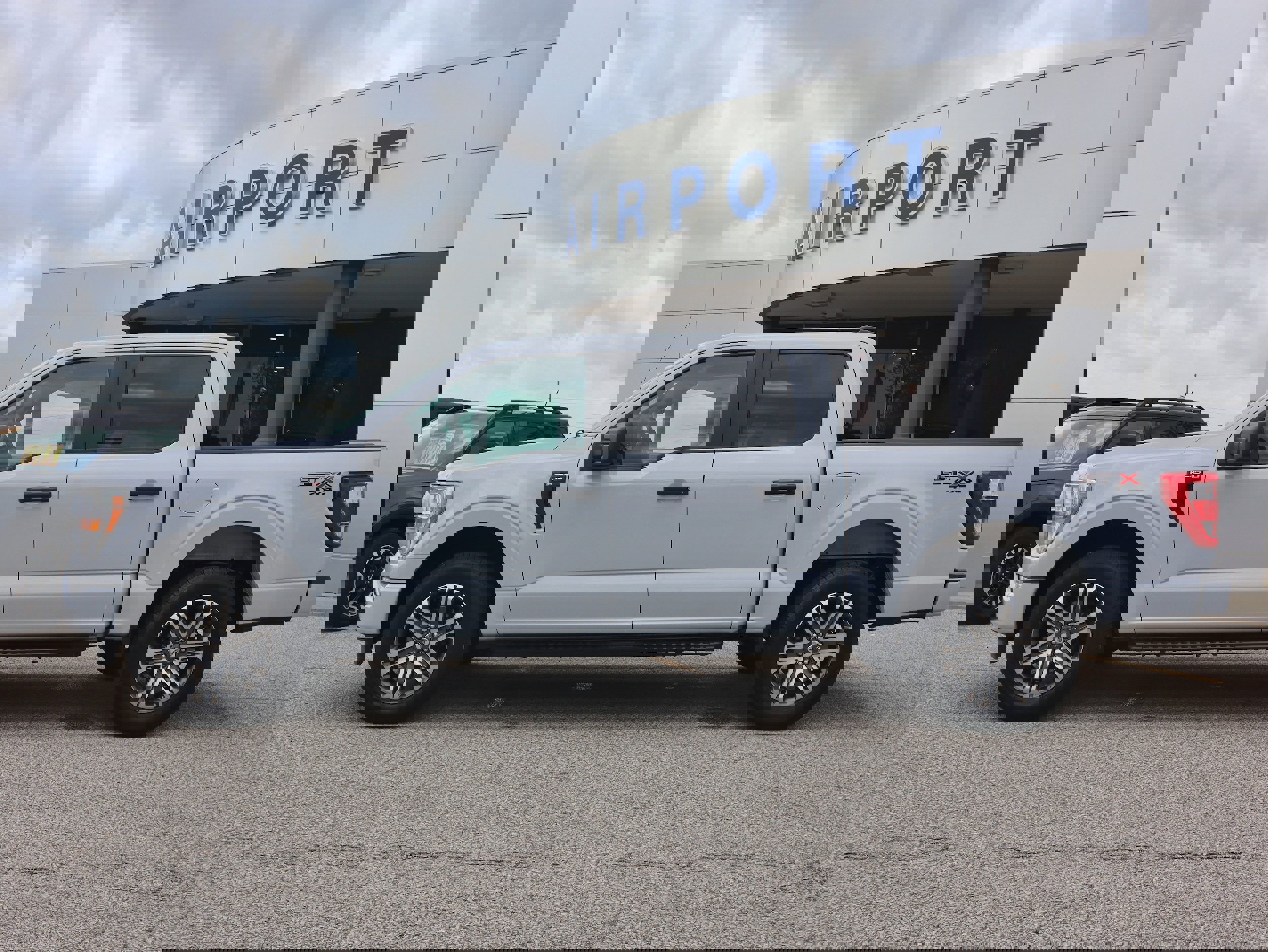Used 2021 Ford F150 XL w/ STX Appearance Package image 2