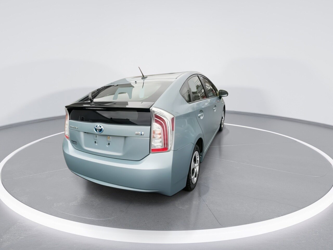 Used 2014 Toyota Prius Three image 17