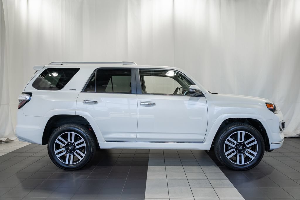 Used 2023 Toyota 4Runner Limited AWD/4WD image 3