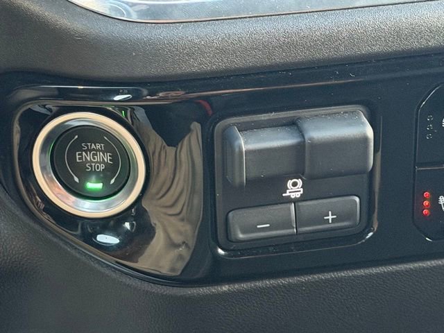 Used 2024 Chevrolet Silverado 2500 LTZ image 37