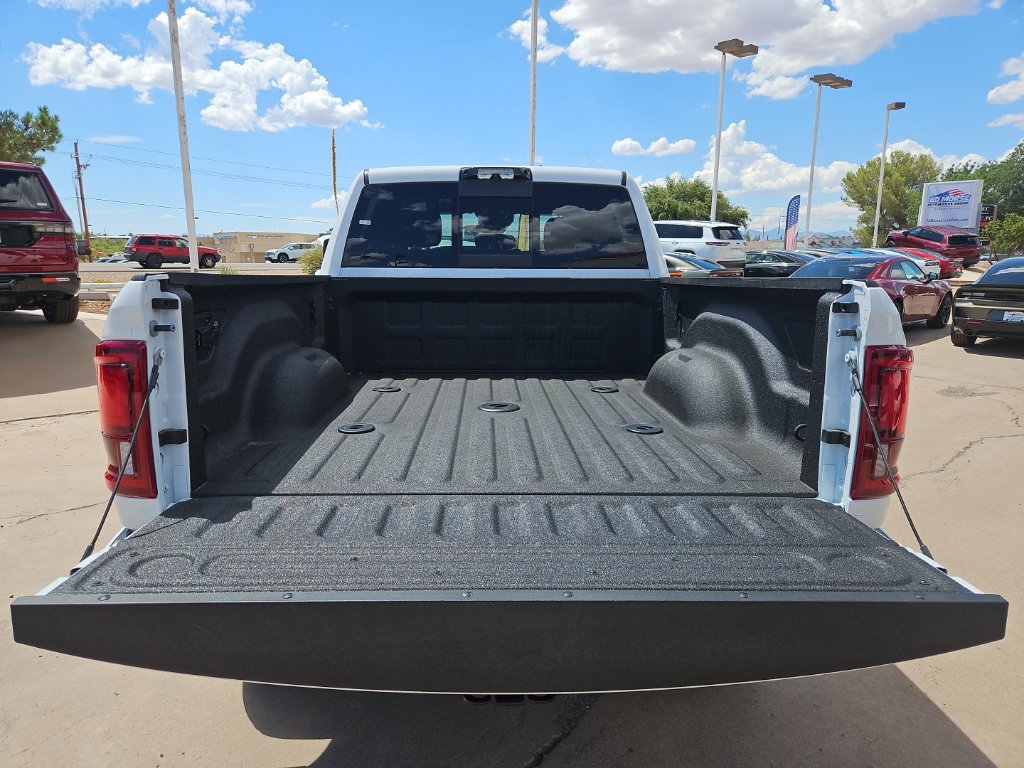 New 2026 RAM 2500 Big Horn AWD/4WD image 16