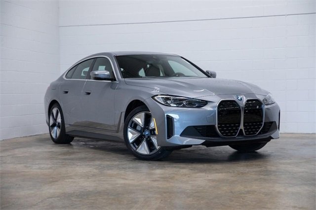 Used 2024 BMW i4 eDrive35 w/ Premium Package image 4