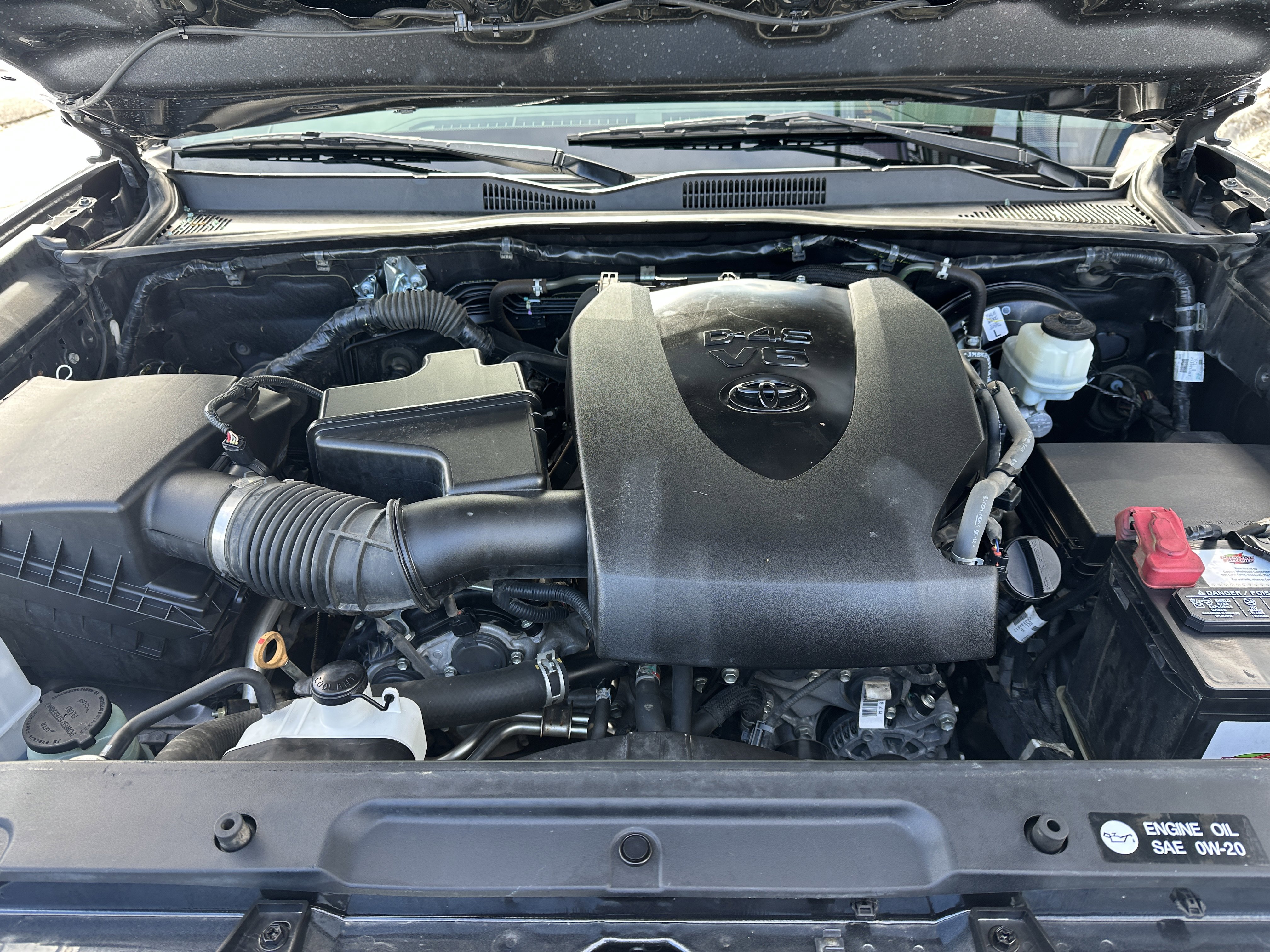 Used 2018 Toyota Tacoma TRD Sport w/ Technology Package AWD/4WD image 15
