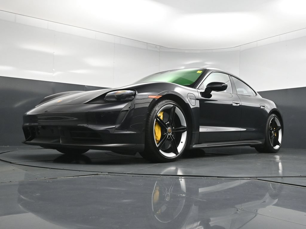 Certified 2024 Porsche Taycan Turbo S w/ Premium Package AWD/4WD image 25