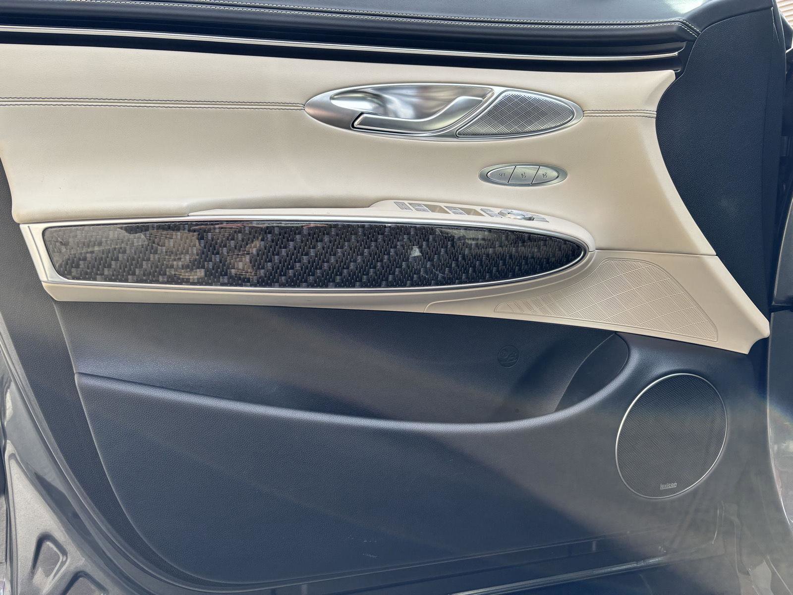 Used 2023 Genesis GV70 3.5T Sport w/ Sport Prestige Package image 10