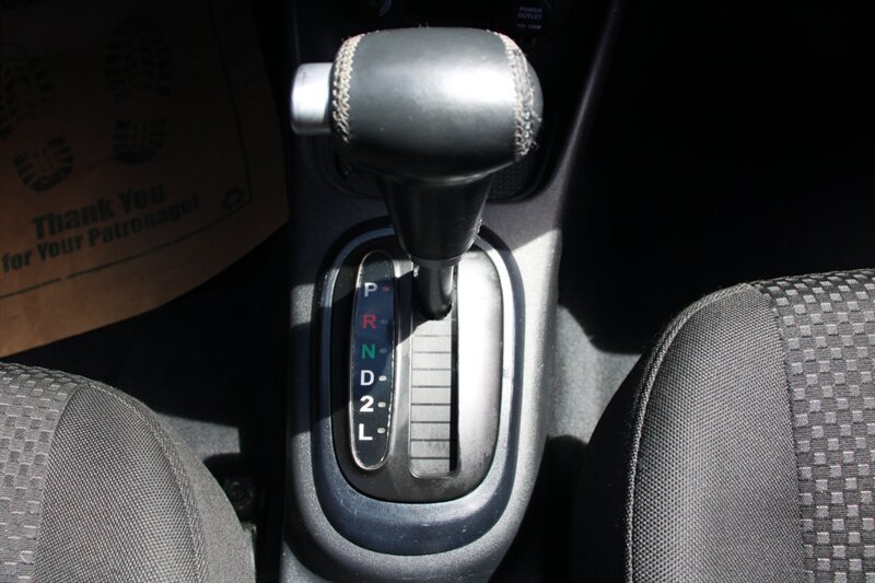Used 2007 Hyundai Accent SE FWD image 8