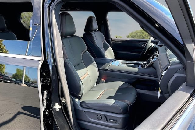 New 2026 Nissan Armada SL w/ Captain's Chari Seat Package AWD/4WD image 11