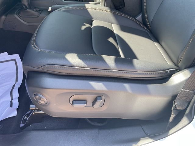 New 2025 Jeep Gladiator Sport image 9