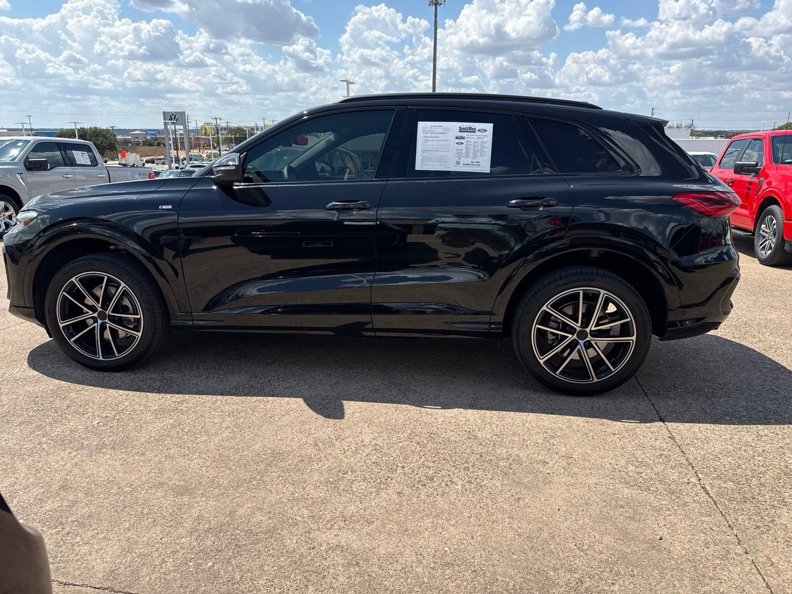 Used 2026 Audi Q5 Premium Plus w/ Premium Plus AWD/4WD image 4