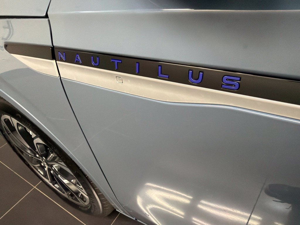 New 2026 Lincoln Nautilus Reserve AWD/4WD image 42