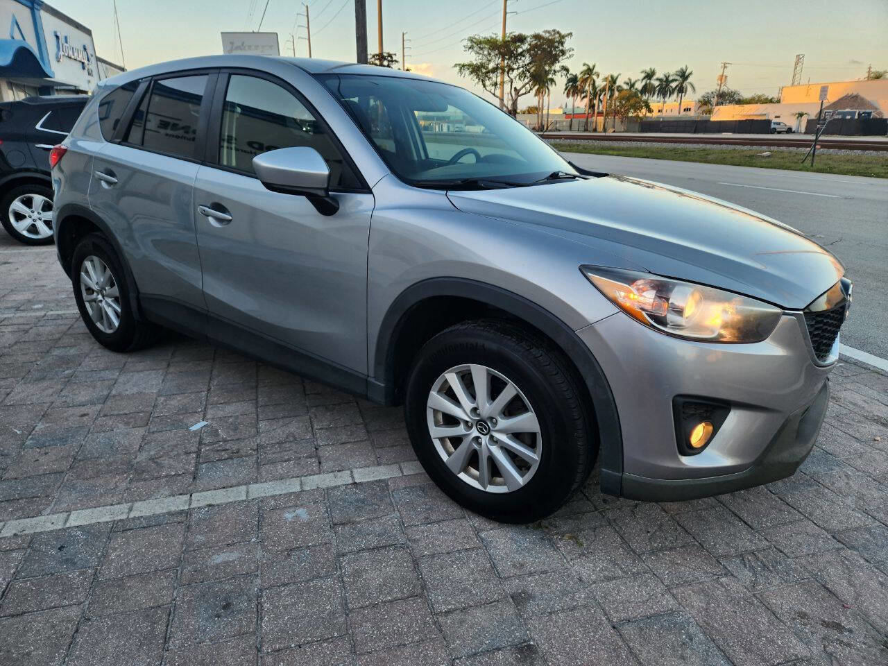 Used 2015 MAZDA CX-5 Touring image 3