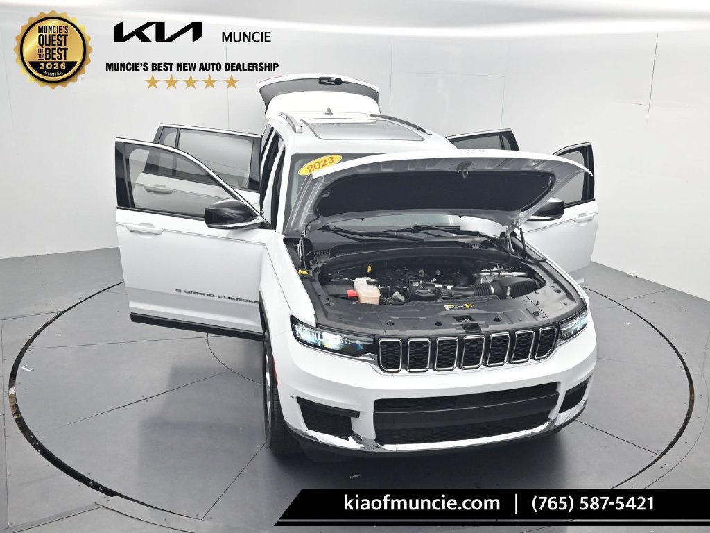 Used 2023 Jeep Grand Cherokee L Limited AWD/4WD image 62