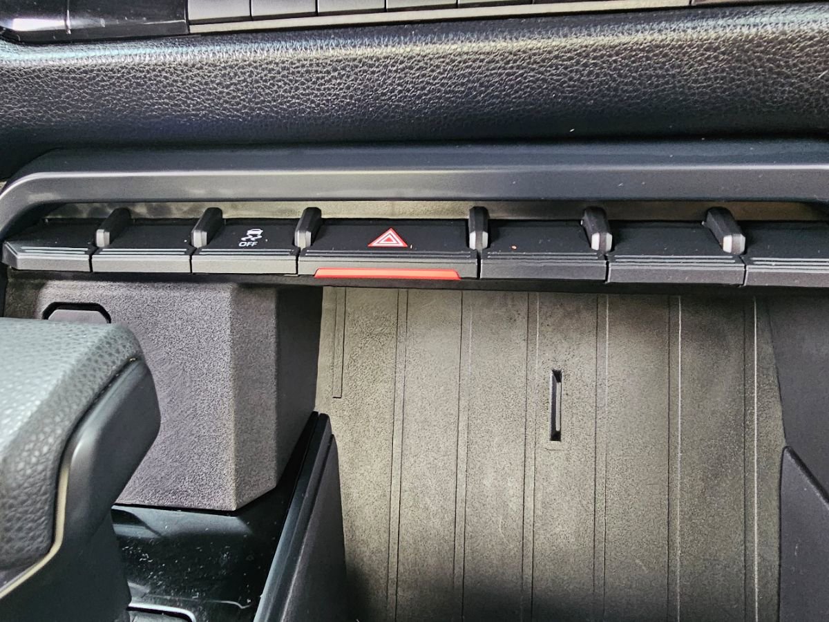 Used 2025 Toyota Tundra SR image 12