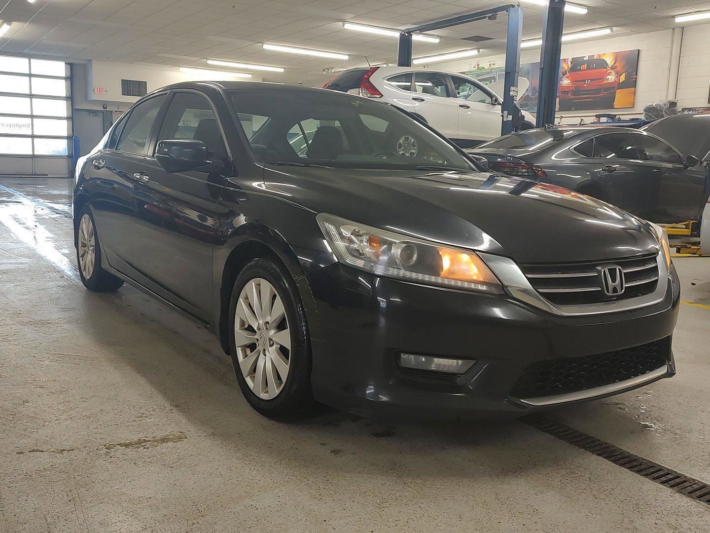 Used 2015 Honda Accord EX image 4