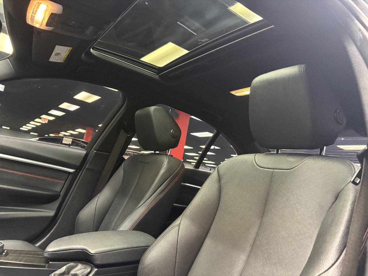 Used 2018 BMW 330i Sedan image 25