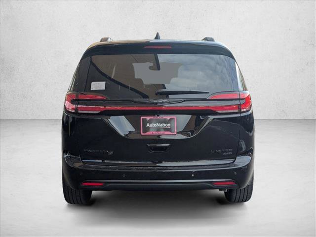 New 2026 Chrysler Pacifica Limited w/ S Appearance Package image 8