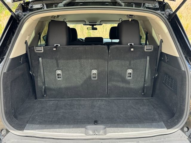 Used 2025 Nissan Pathfinder S image 18