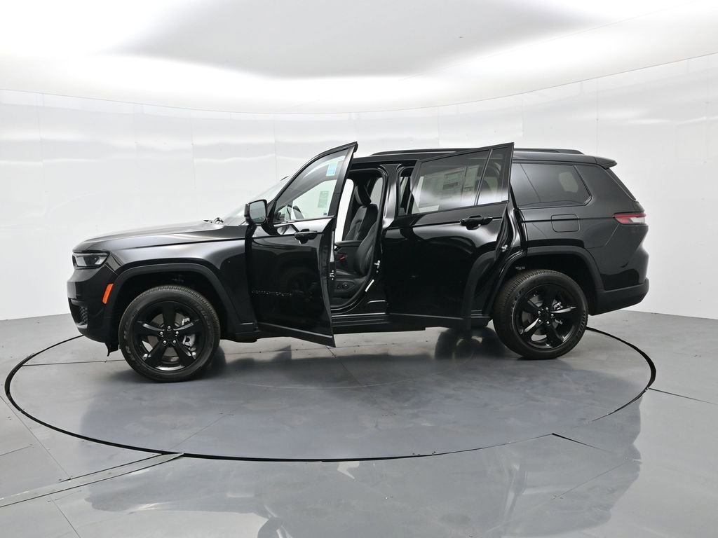 New 2025 Jeep Grand Cherokee L Altitude image 45