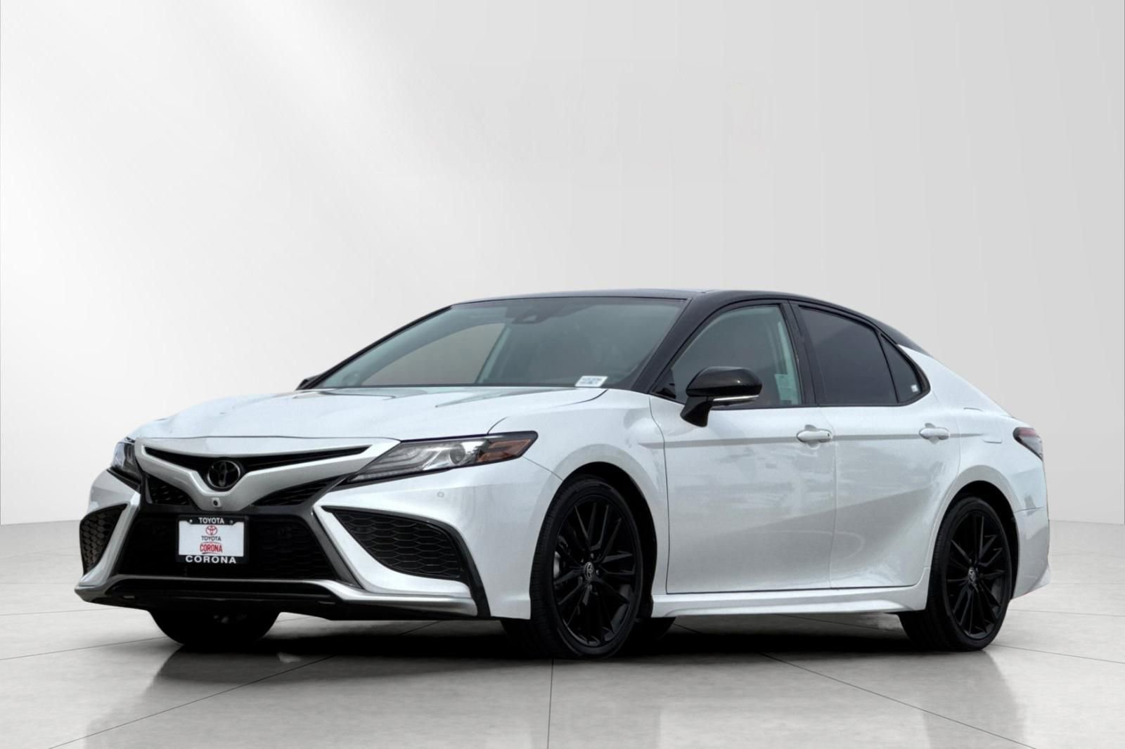 Used 2023 Toyota Camry XSE w/ Navigation Package FWD image 8