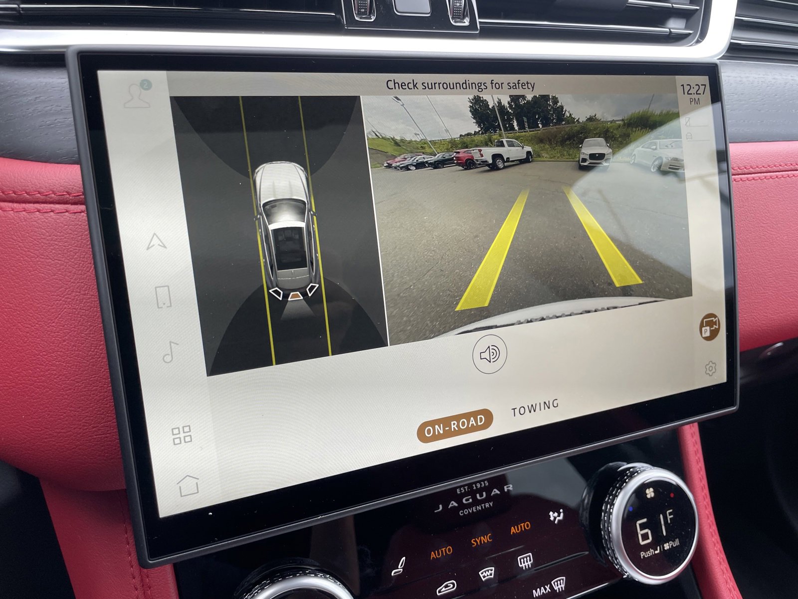 New 2025 Jaguar F-PACE R-Dynamic S image 21