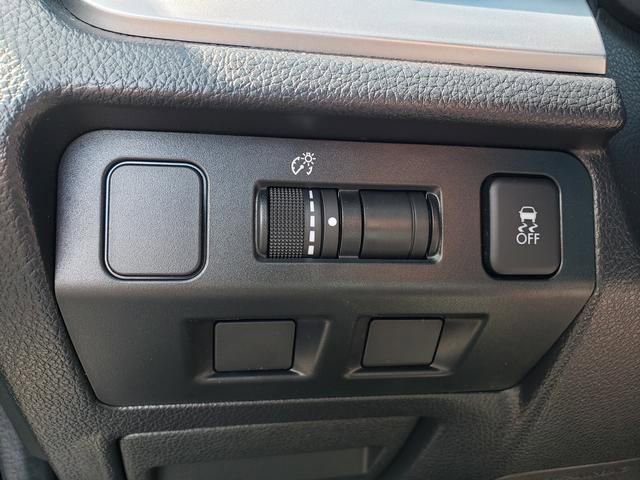 Used 2018 Subaru Forester 2.5i w/ Alloy Wheel Package AWD/4WD image 15